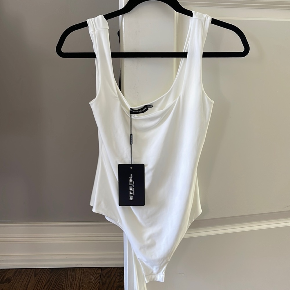 Pretty Little Thing Square neck bodysuit white